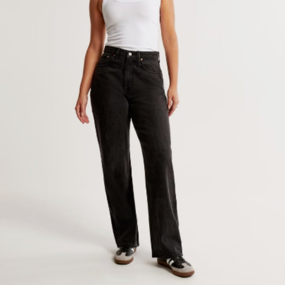 Abercrombie Black Curve Love High Rise Loose Jean Size 33/16 Short Brand New